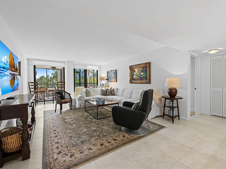 3420 S Ocean Blvd #3P — Photo 4