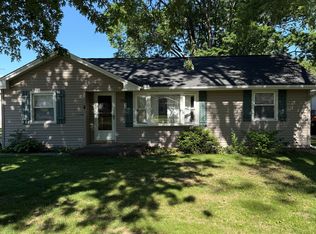 116 Briargate Rd, Washington, IL 61571