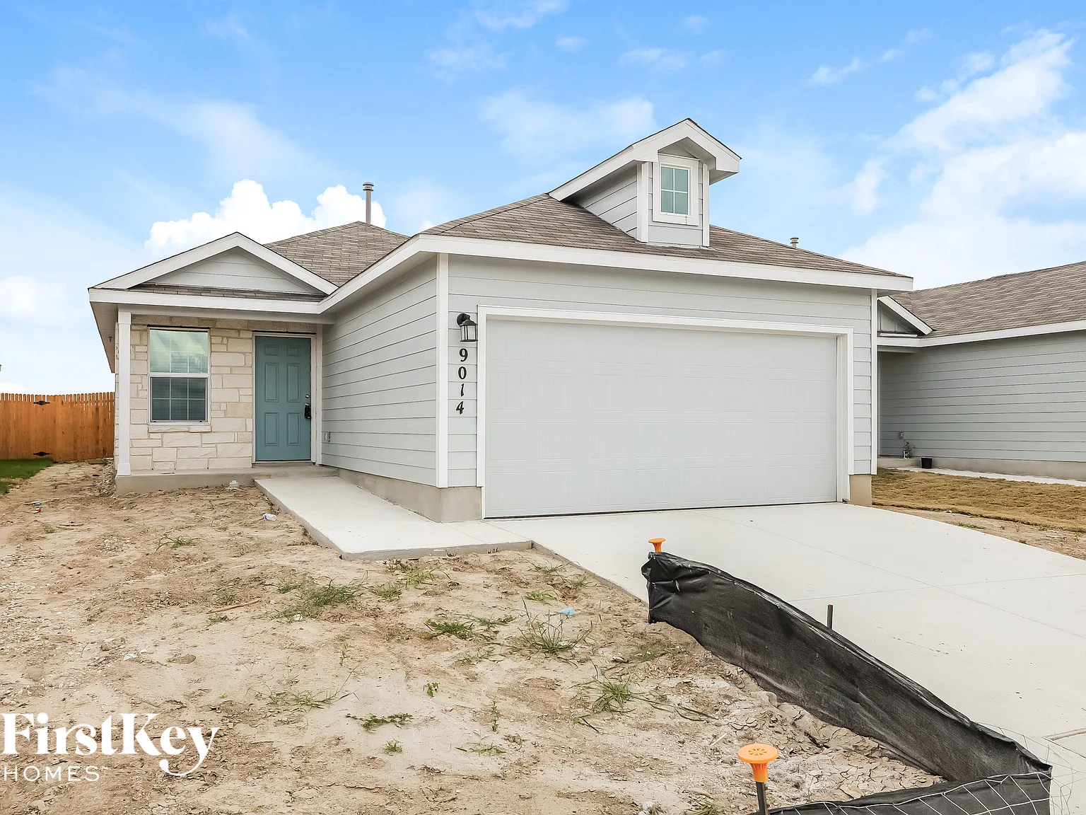 3 bed, 2.0 bath, 1440 sqft, $1,735 — Photo 2