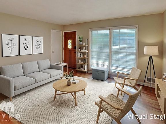 3rd image of 2570 Rolling View Dr SE