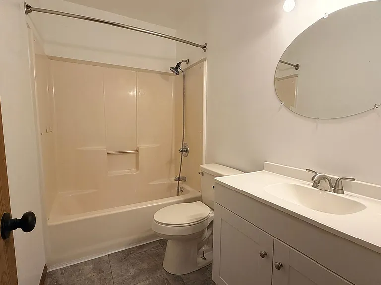 2622 Camelot Ct — Photo 7