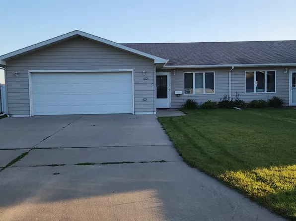 1231 34th Ave SW, Minot, ND 58701