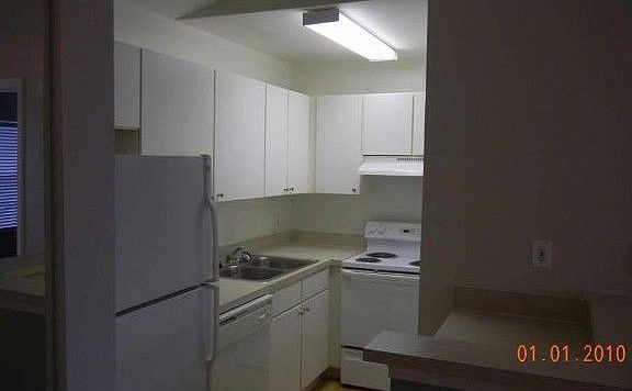 5th image of 9576 Lake Chase Island Way