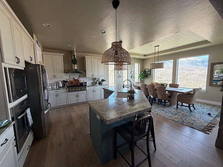 15837 S Mercer Hollow Cv — Photo 9