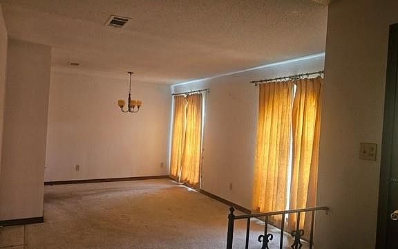 4th image of 13419 Dwyer Blvd
