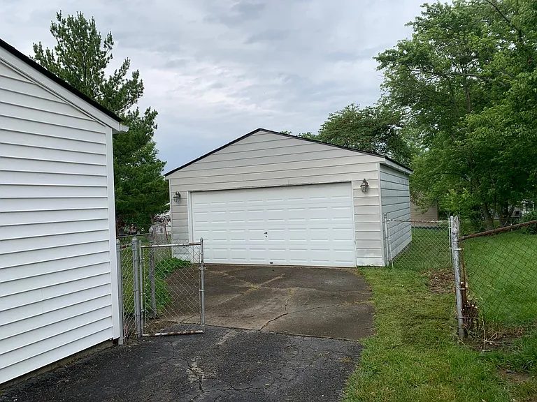 10838 Cragview Ct — Photo 13