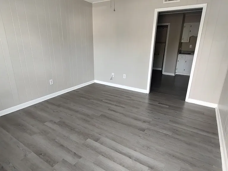 101 Morgan Ave SW — Photo 1