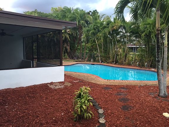 4th image of 7507 NW 40th Pl