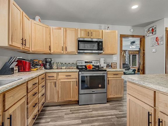 3rd image of 6122 County Road 346
