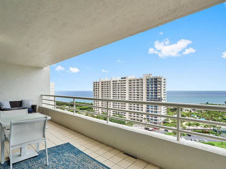 4201 N Ocean Blvd #C1405 — Photo 38