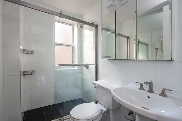 Rented by R New York | media 15