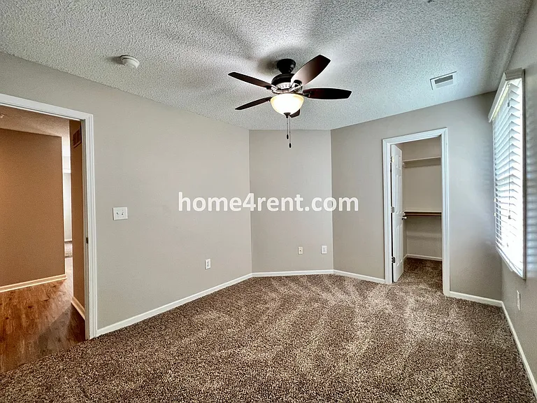 14068 W 147th Pl — Photo 35