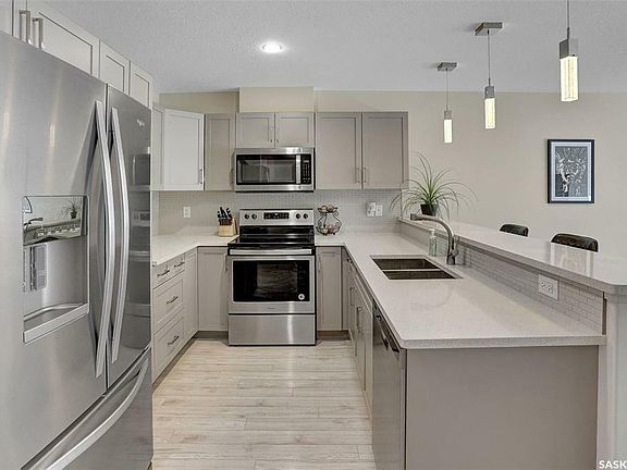 4th image of 4000 Sandhill Cres #339