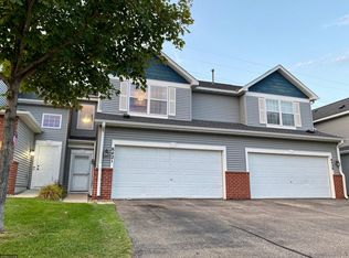 8421 Grove Cir #913, Shakopee, MN 55379