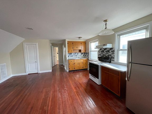 3rd image of 15032 24th Ave Floor 2