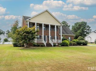 113 Carroll Dr, Four Oaks, NC 27524