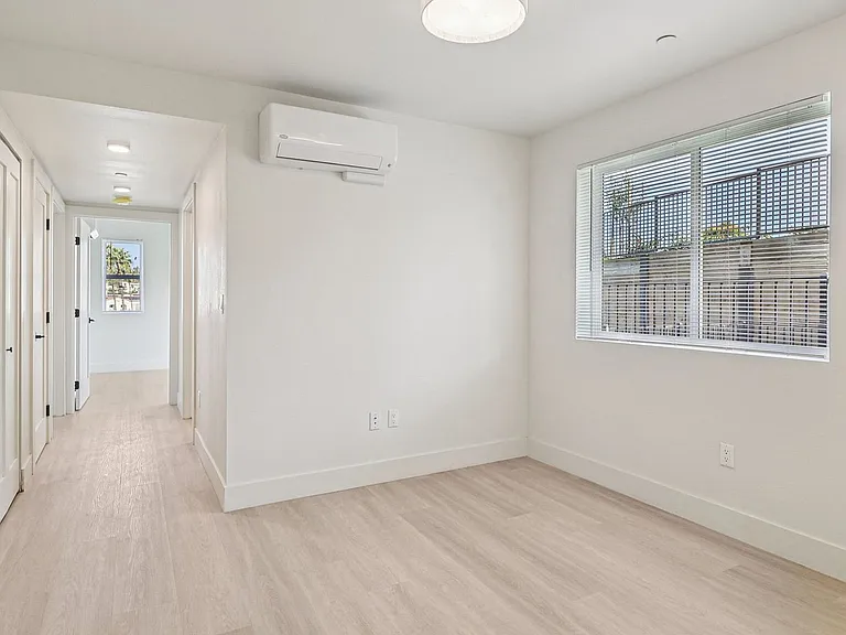 40rty on Colony — Photo 51