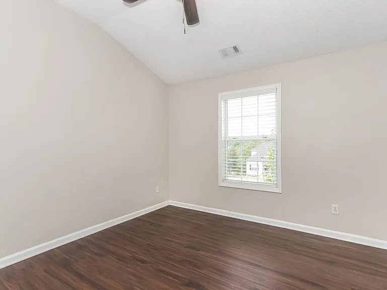 5000 Dockside Dr — Photo 15