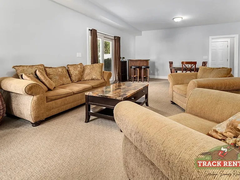 7 Ellis Ave — Photo 14