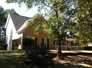 211 Hampton Shores Dr, Hampton, GA 30228