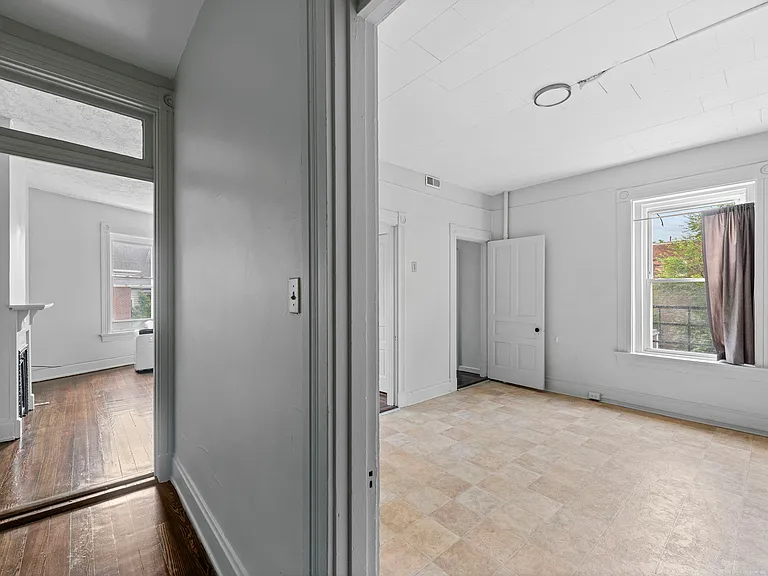 3239 Jefferson Ave #2 — Photo 9