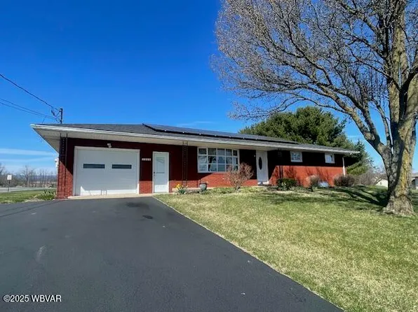 1235 8th Street Dr, Watsontown, PA 17777