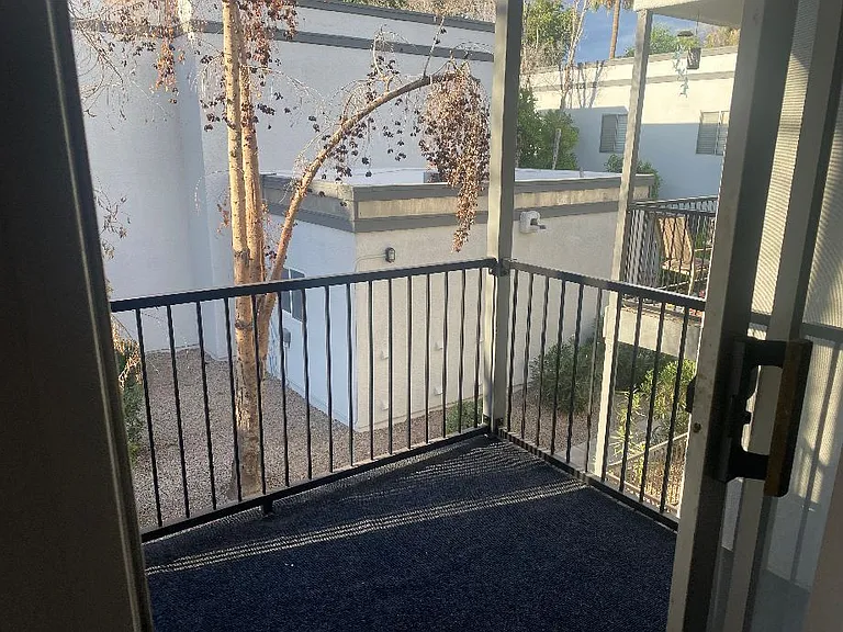 740 W Elm St #257 — Photo 9