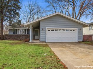 4911 W Bromley Dr, McHenry, IL