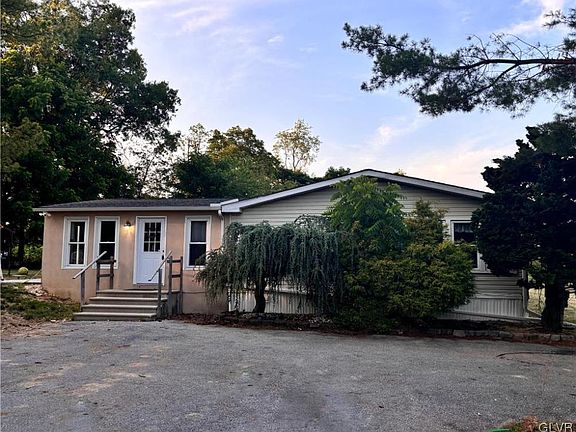 2nd image of 7468 Shady Dr