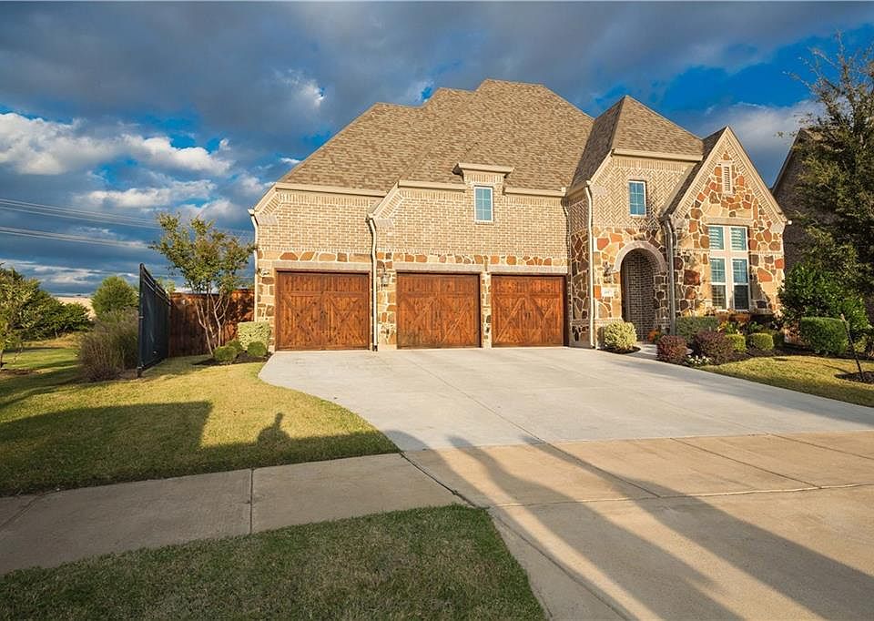 1st image of 6390 Chimney Peak Ln