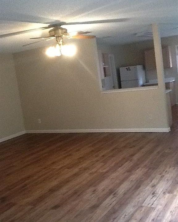 1st image of 200 Crystalwood Dr