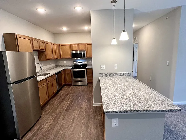 Cardinal Ridge Apartments — Photo 7