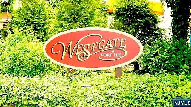 1st image of 1522 Westgate Dr #1522