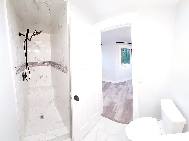 699 N 600 E — Photo 26