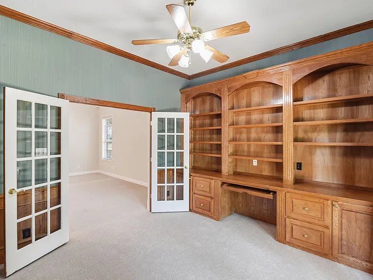 1020 Highland Oaks Dr — Photo 22