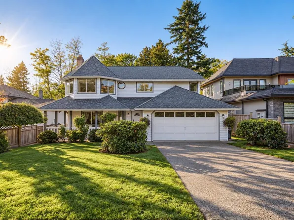14287 73a Ave, Surrey, BC V3W 2R9