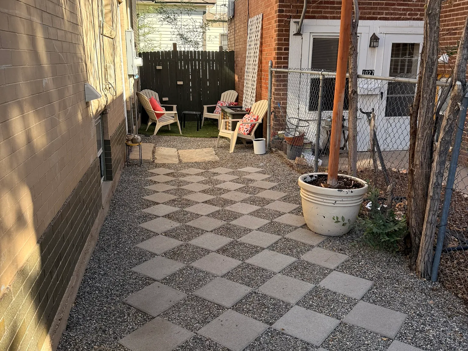 3 bed, 1200 sqft, $1,150 — Photo 4