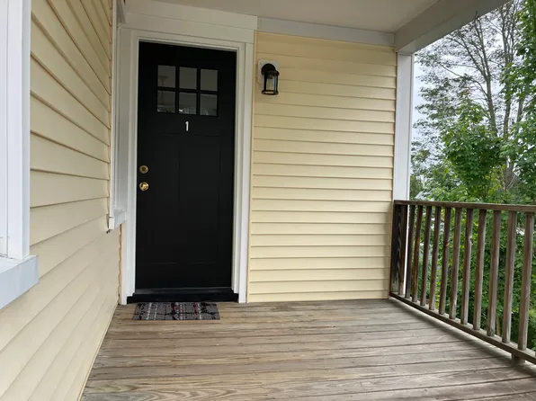 26 Otis Ave #1, Kittery, ME 03904