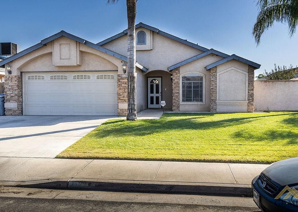 2120 Campus Dr, Delano, CA 93215 Zillow