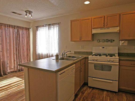 4th image of 10804 Habanero Way SE