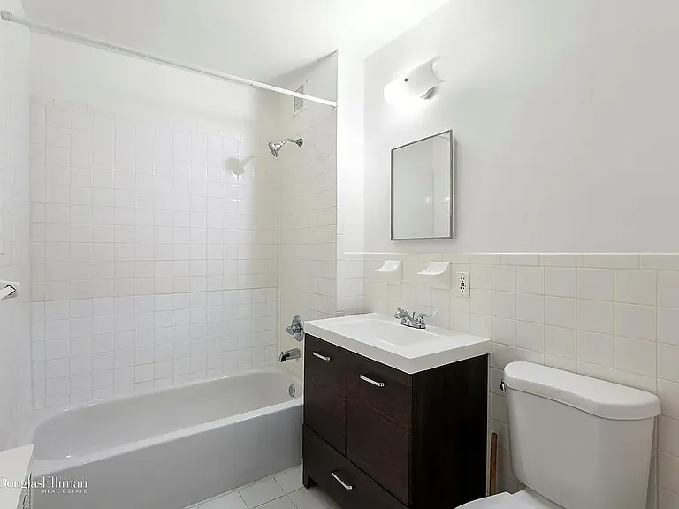 114 Pulaski St #1 — Photo 5