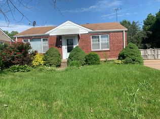 7803 Parkwood Dr, Saint Louis, MO