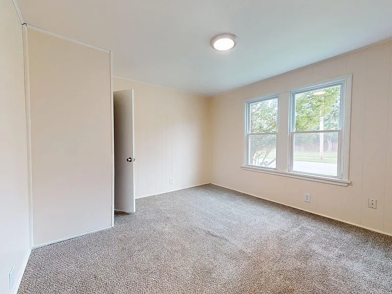 8200 Beman Ave — Photo 15