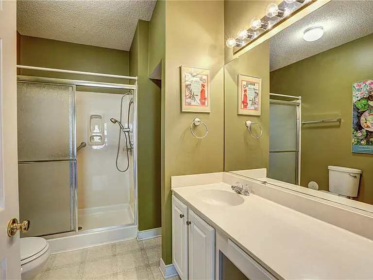 4620 Twin Hickory Lake Dr #1 — Photo 8