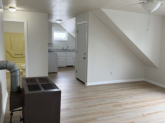 2nd image of 297 Lindsey St #105-3