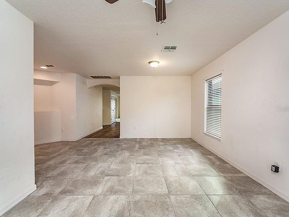 4th image of 14439 Alistar Manor Dr