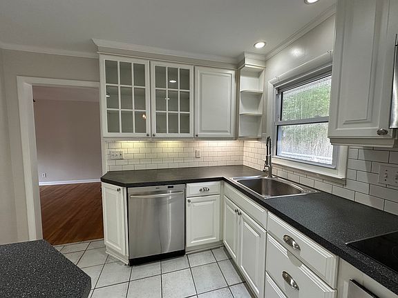 kitchen - lots of natural light!