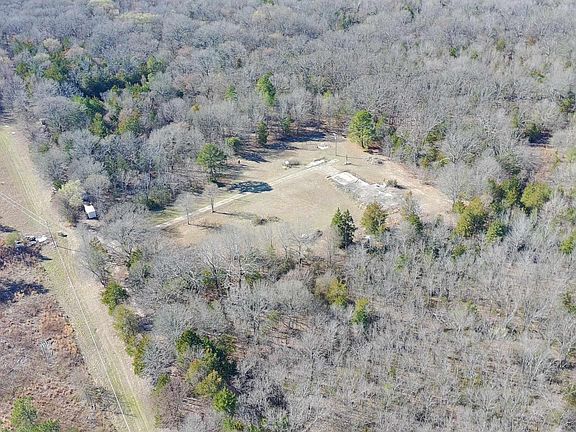 4th image of 937 County Road 1135