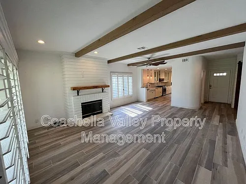 289 Vista Royale Cir W Photo 1