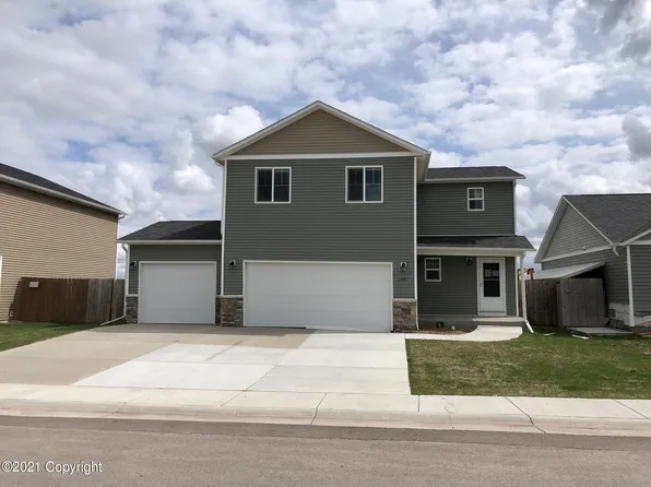 3401 Goldenrod Ave, Gillette, WY 82716